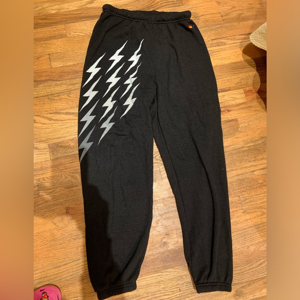 XL Aviator Nation Black Bolt Gradient Sweatpants.  Only worn 3 times.